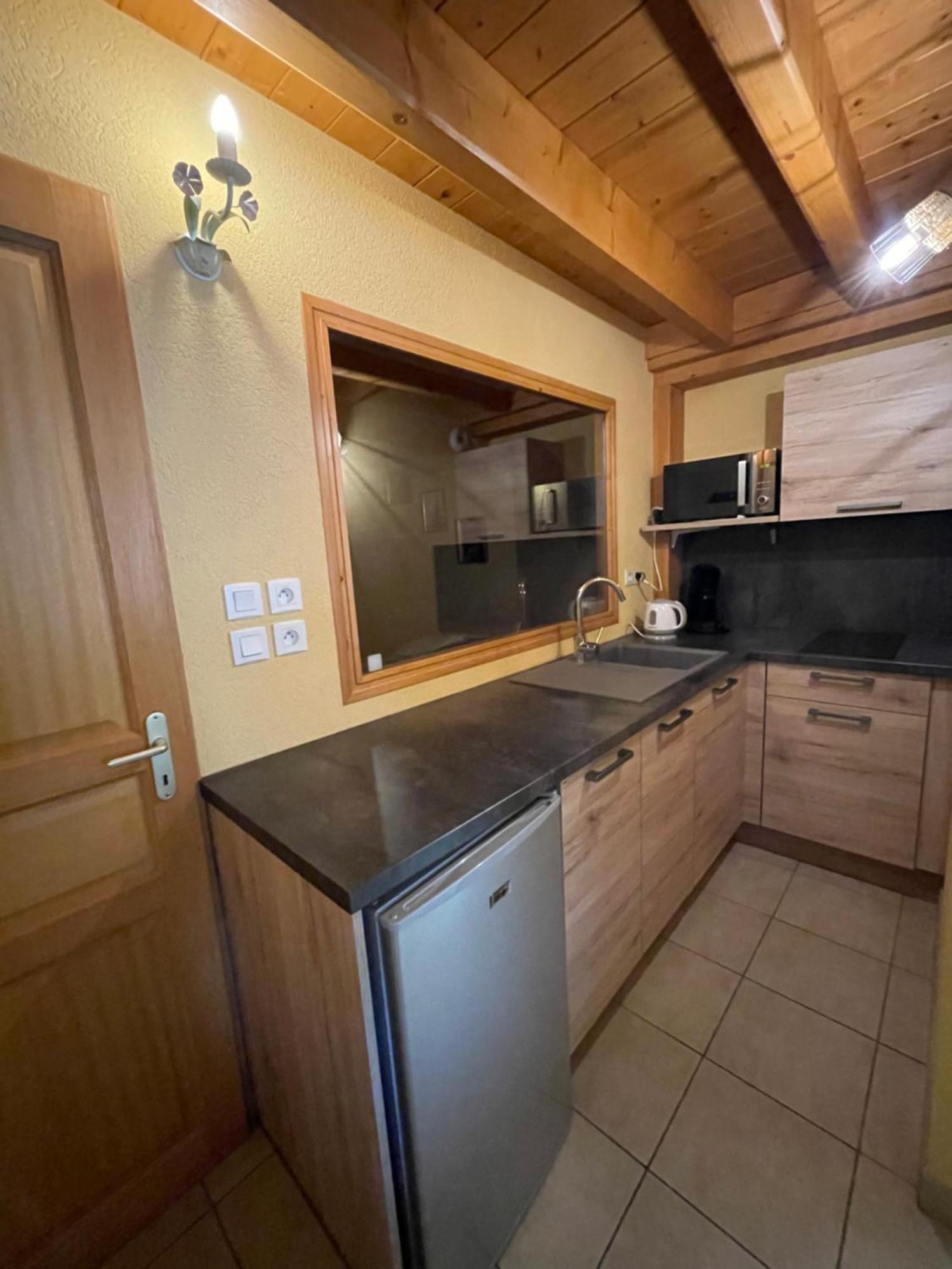 Auberge La Ferme De Ferrieres Анси Екстериор снимка
