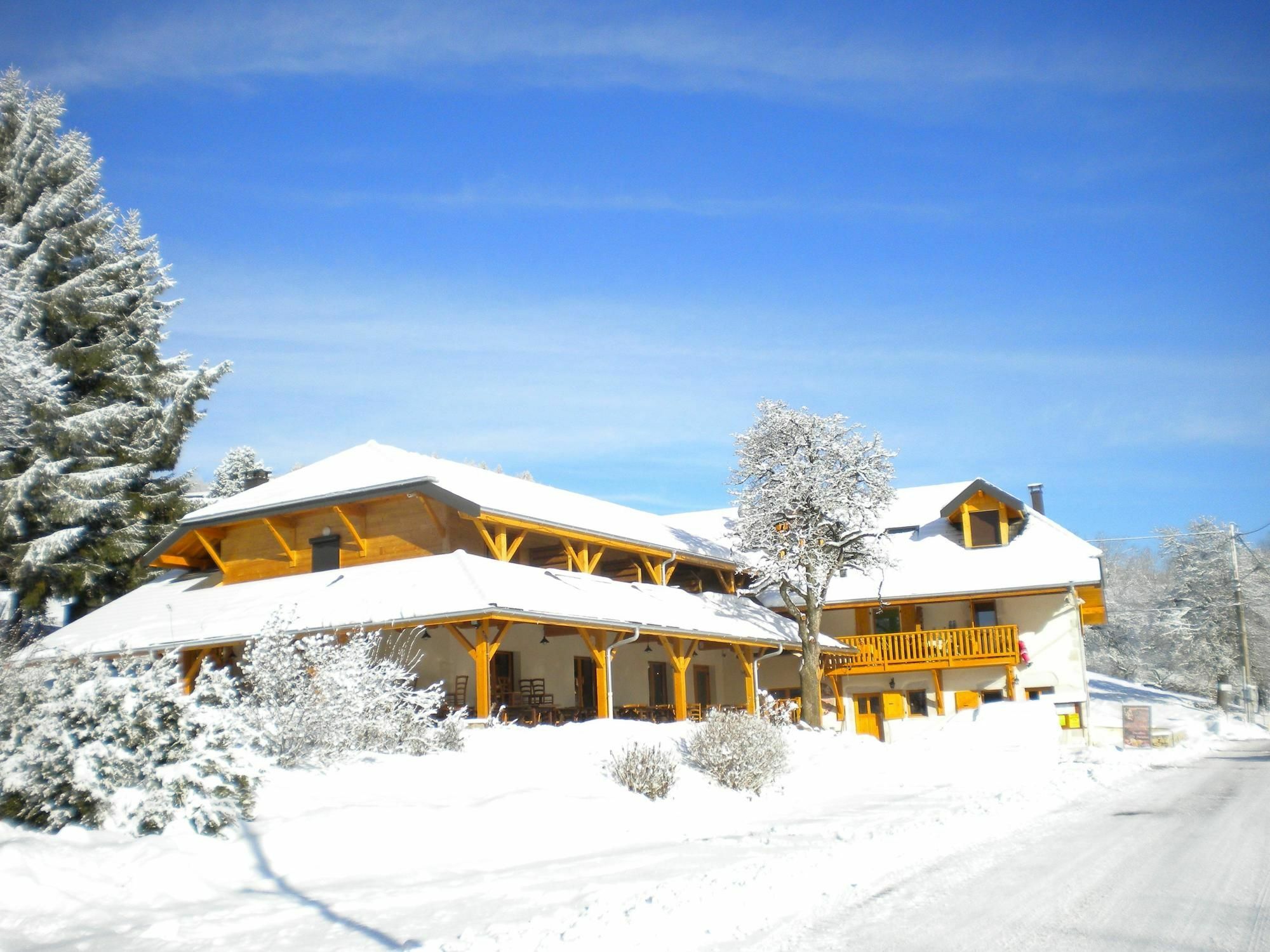 Auberge La Ferme De Ferrieres Анси Екстериор снимка